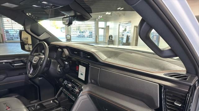 2025 GMC Sierra 3500HD AT4