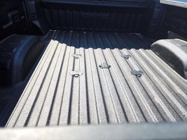 2025 GMC Sierra Hd - $77,899