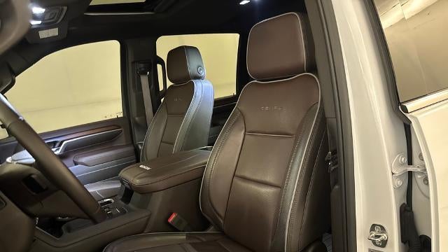 2025 GMC Sierra 3500HD Denali