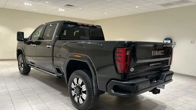 2025 GMC Sierra 3500HD Denali