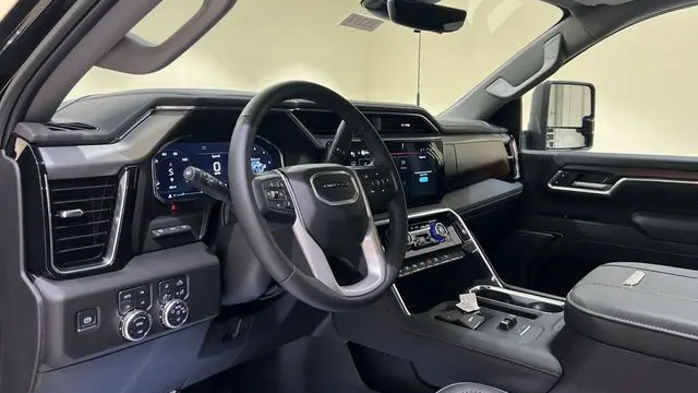 2025 GMC Sierra 3500HD Denali