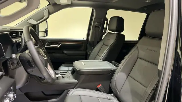 2025 GMC Sierra 3500HD Denali