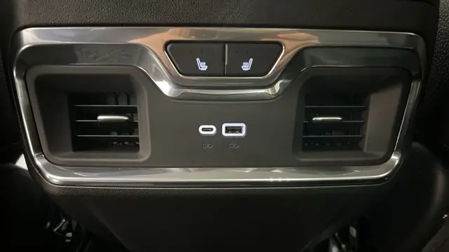 2025 GMC Sierra 3500HD Denali