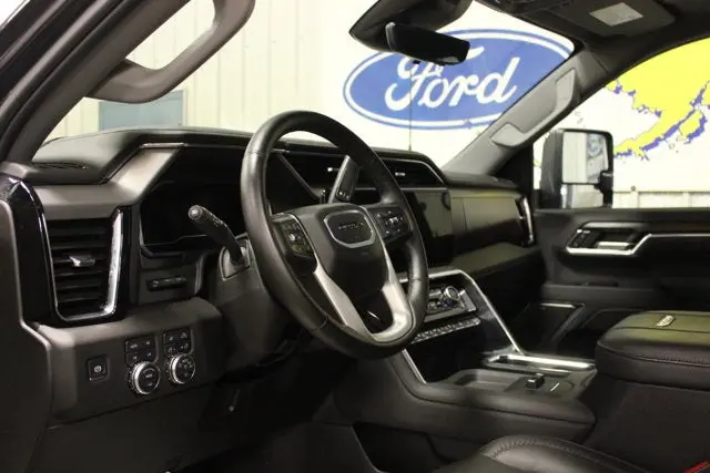 2025 GMC Sierra Hd - $79,995