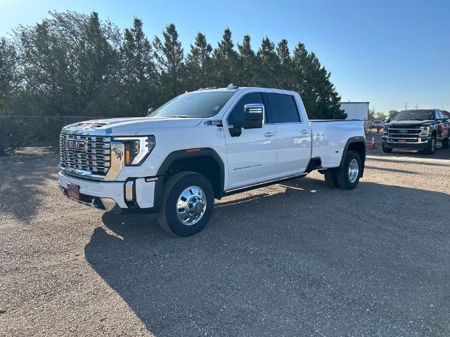 2025 GMC Sierra 3500HD Denali — photo 1 of 12
