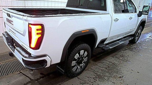 2025 GMC Sierra 3500HD Denali