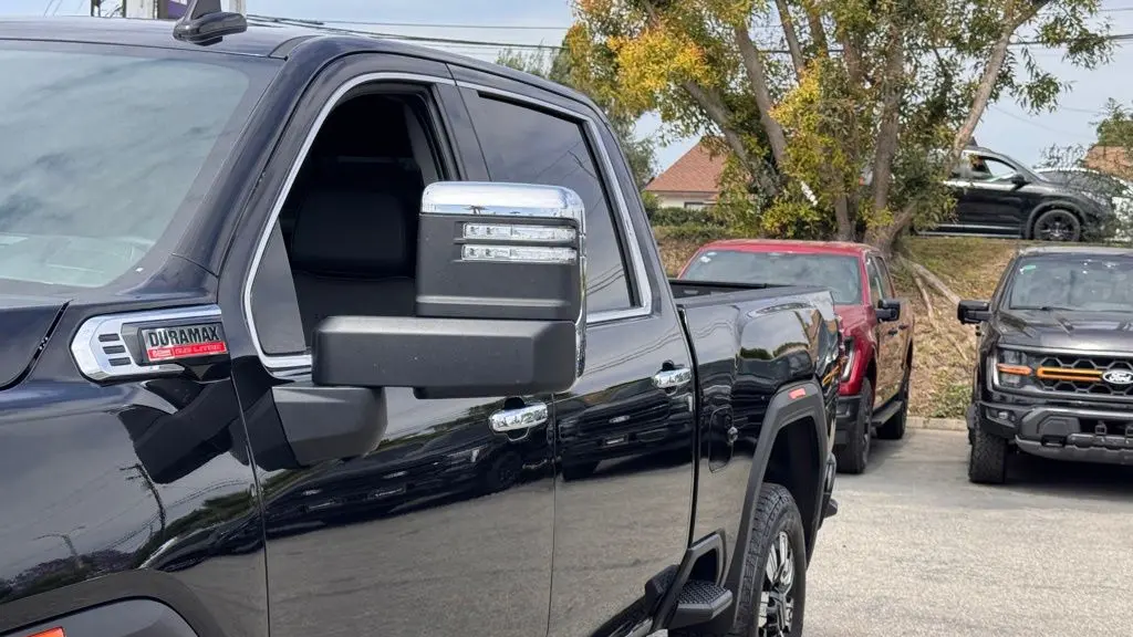 2025 GMC Sierra 3500HD Denali