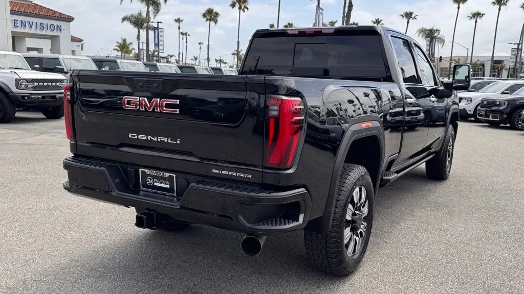 2025 GMC Sierra 3500HD Denali