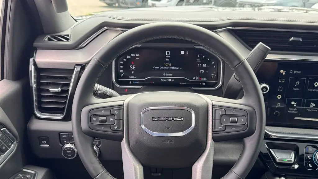 2025 GMC Sierra 3500HD Denali