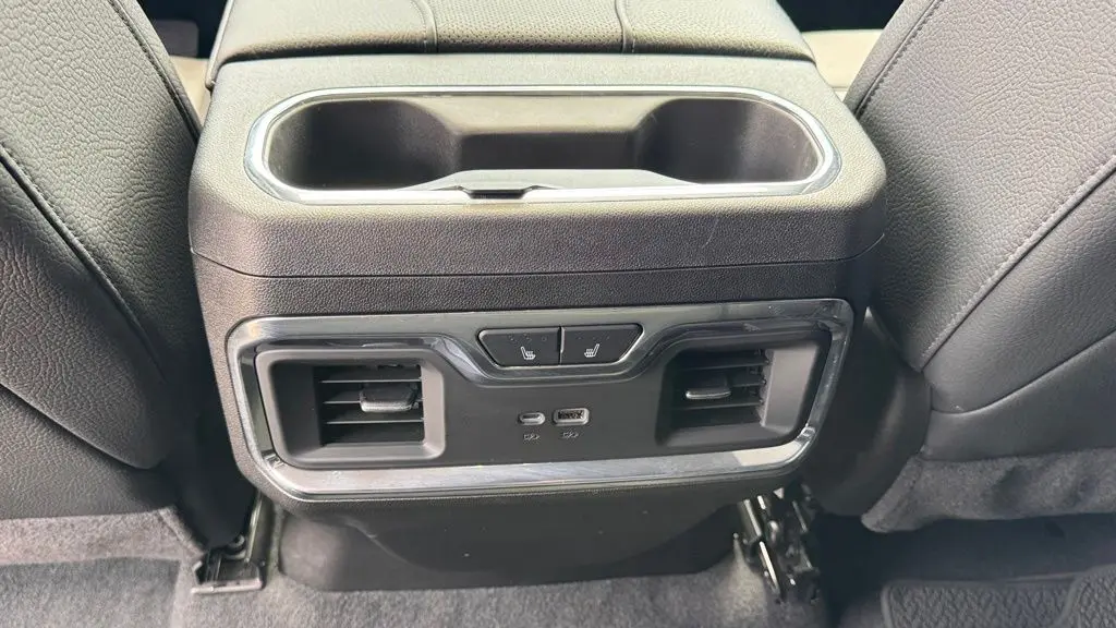 2025 GMC Sierra 3500HD Denali