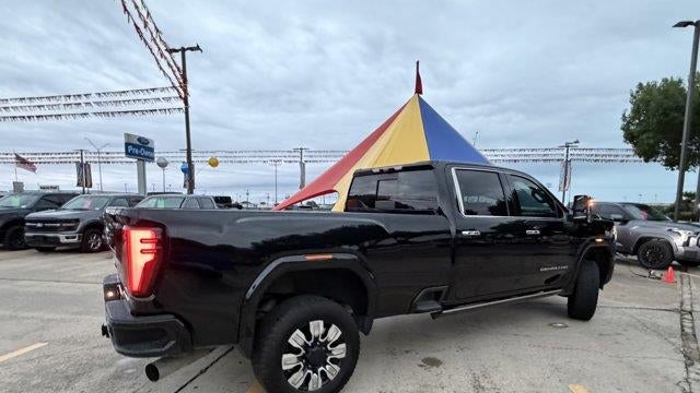 2025 GMC Sierra 3500HD Denali
