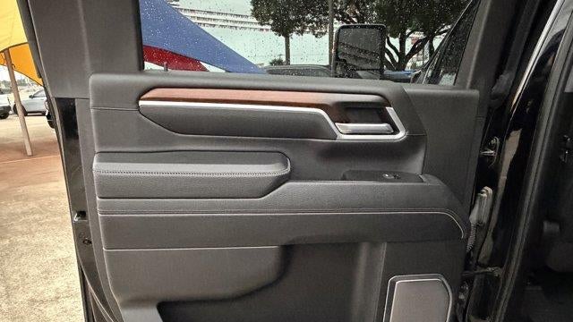 2025 GMC Sierra 3500HD Denali