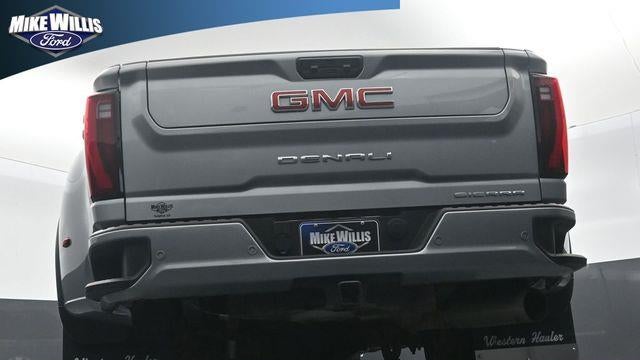 2025 GMC Sierra 3500HD Denali
