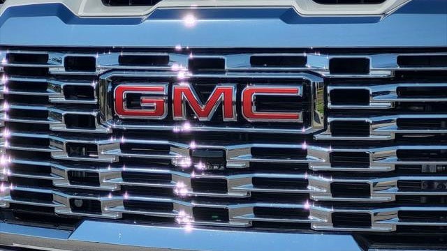 2025 GMC Sierra 3500HD Denali