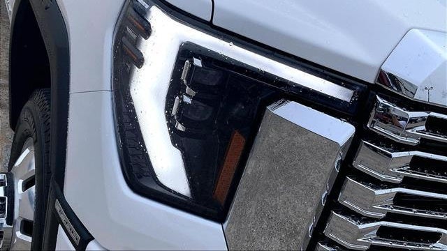 2025 GMC Sierra 3500HD Denali