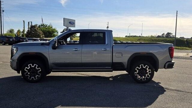 2025 GMC Sierra 2500HD Denali Ultimate