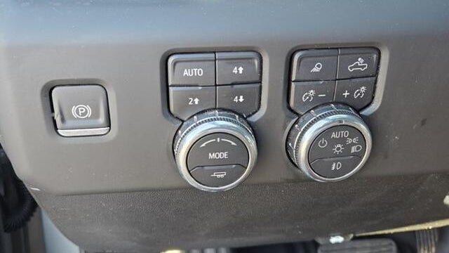 2025 GMC Sierra 2500HD Denali Ultimate