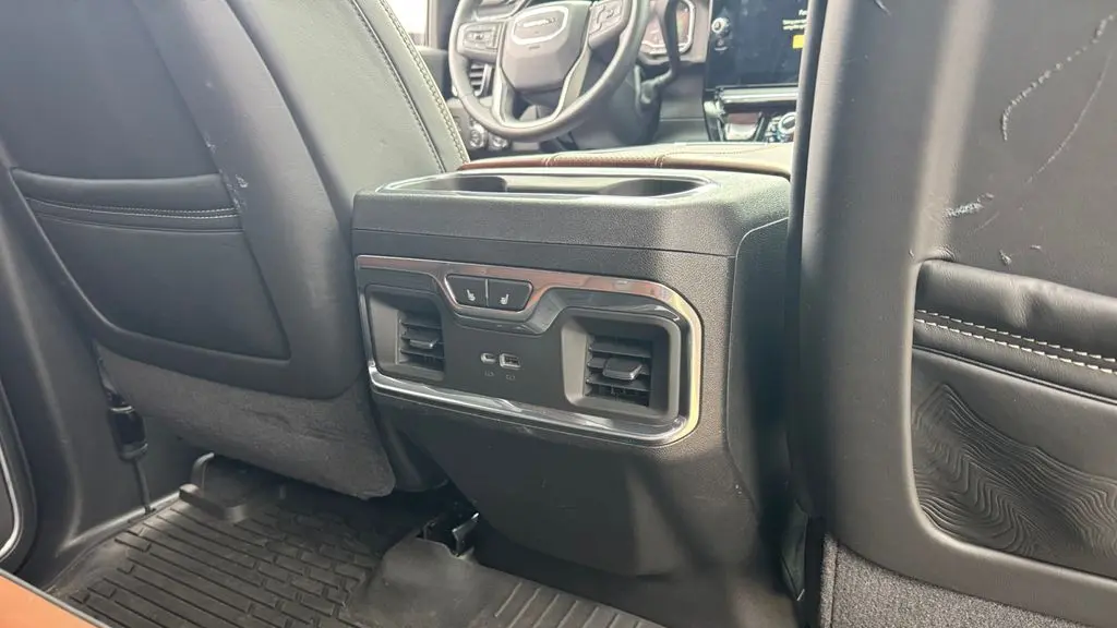 2025 GMC Sierra 2500HD Denali Ultimate