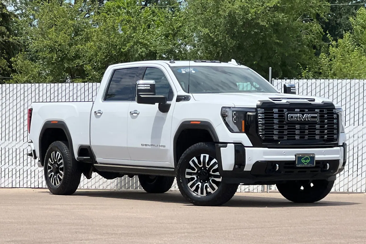 2025 GMC Sierra Hd - $75,997
