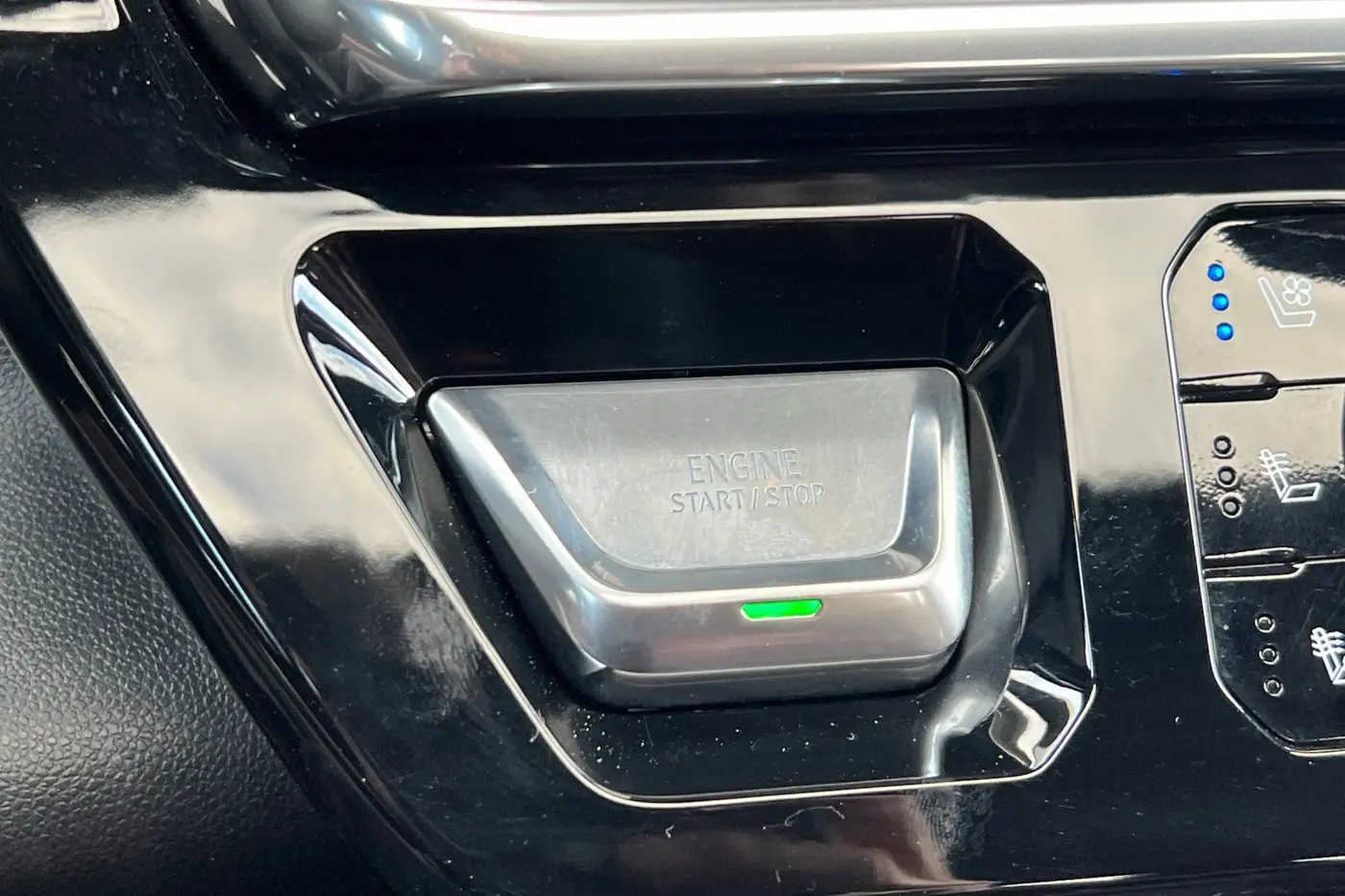 2025 GMC Sierra Hd - $75,997