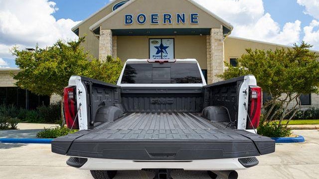 2025 GMC Sierra 2500HD Denali Ultimate
