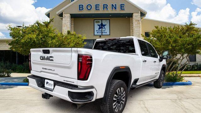 2025 GMC Sierra 2500HD Denali Ultimate