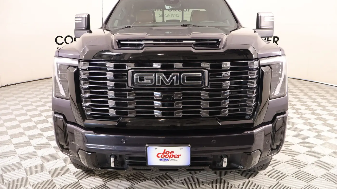 2025 GMC Sierra 2500HD Denali Ultimate