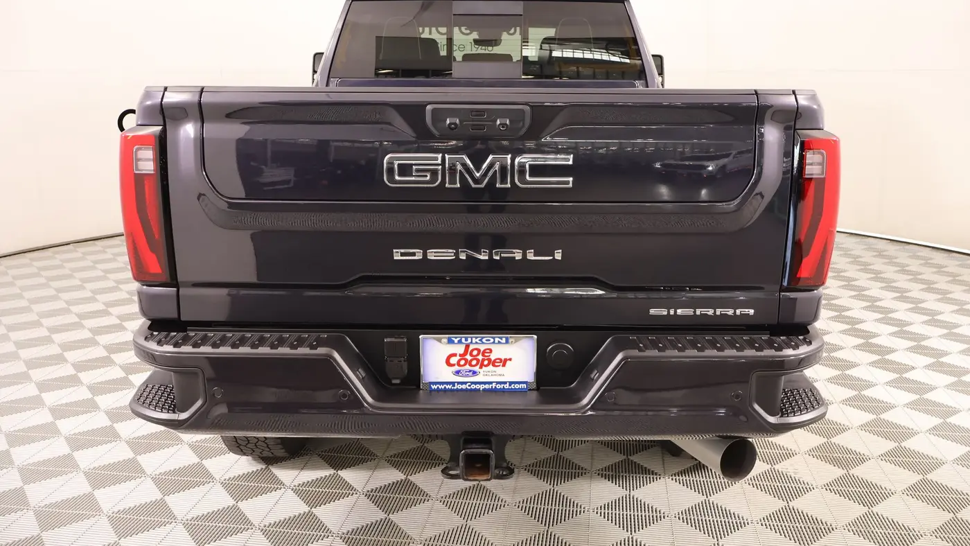 2025 GMC Sierra 2500HD Denali Ultimate