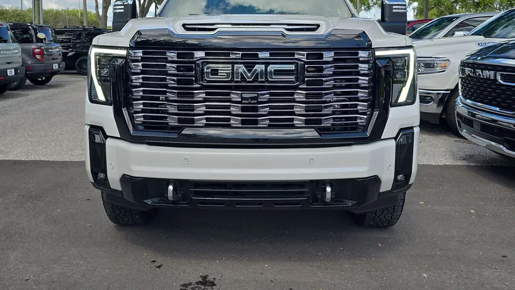 2025 GMC Sierra 2500HD Denali Ultimate