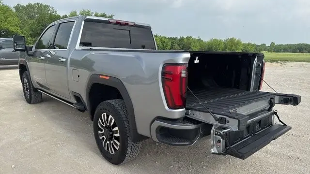 2025 GMC Sierra 2500HD Denali Ultimate