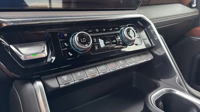 2025 GMC Sierra 2500HD Denali Ultimate