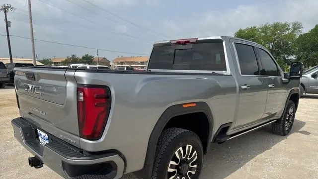 2025 GMC Sierra 2500HD Denali Ultimate