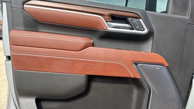 2025 GMC Sierra 2500HD Denali Ultimate