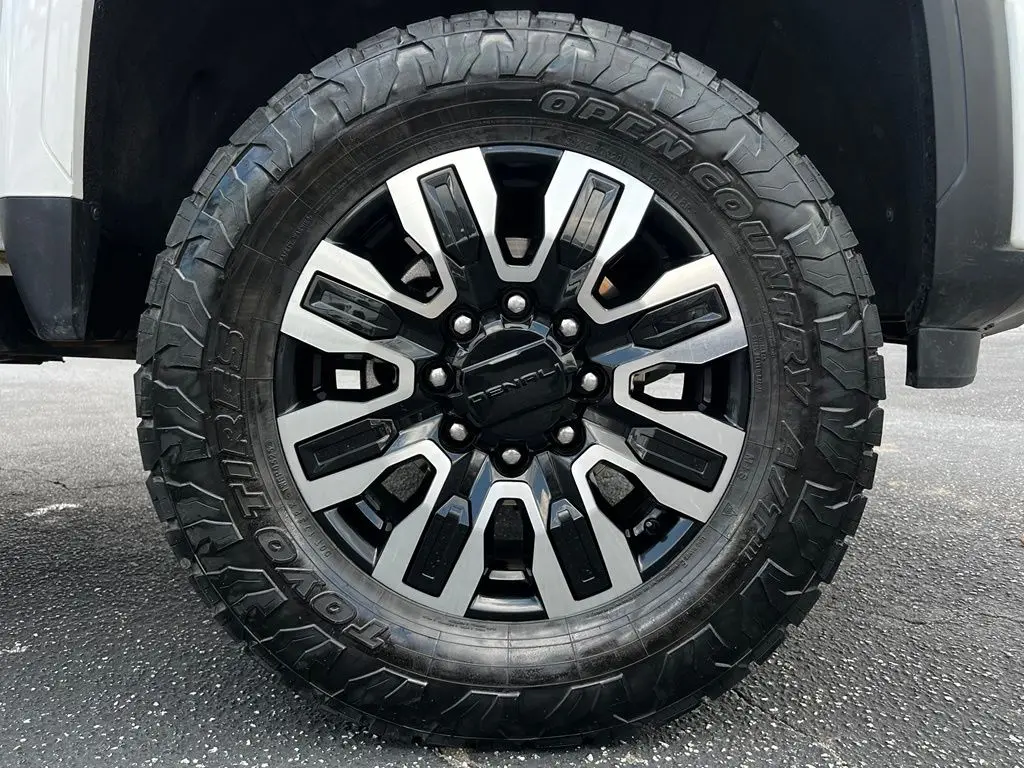 2025 GMC Sierra Hd - $75,895