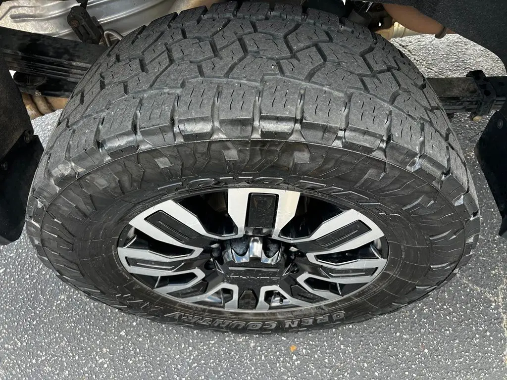 2025 GMC Sierra Hd - $75,895