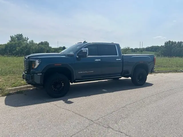 2025 GMC Sierra Hd - $78,935