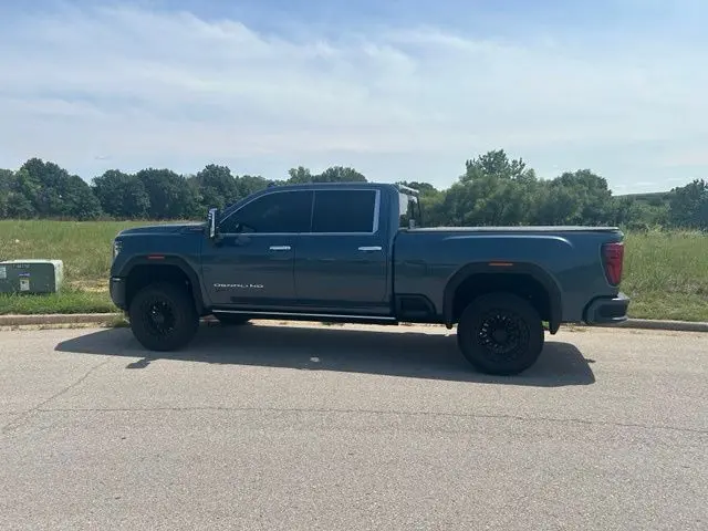 2025 GMC Sierra Hd - $78,935