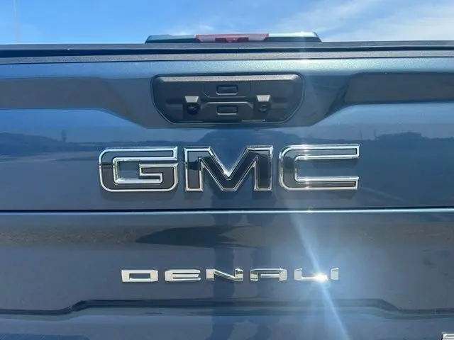 2025 GMC Sierra Hd - $78,935