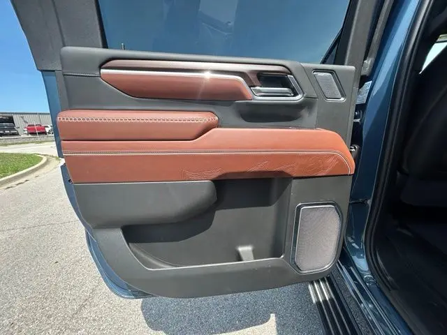 2025 GMC Sierra Hd - $78,935