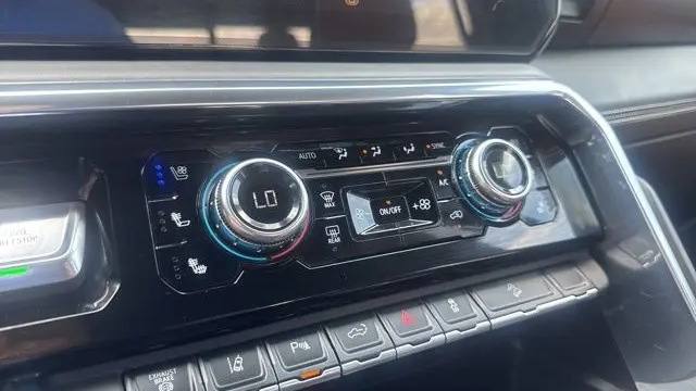 2025 GMC Sierra 2500HD Denali Ultimate