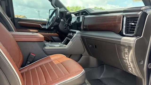 2025 GMC Sierra 2500HD Denali Ultimate