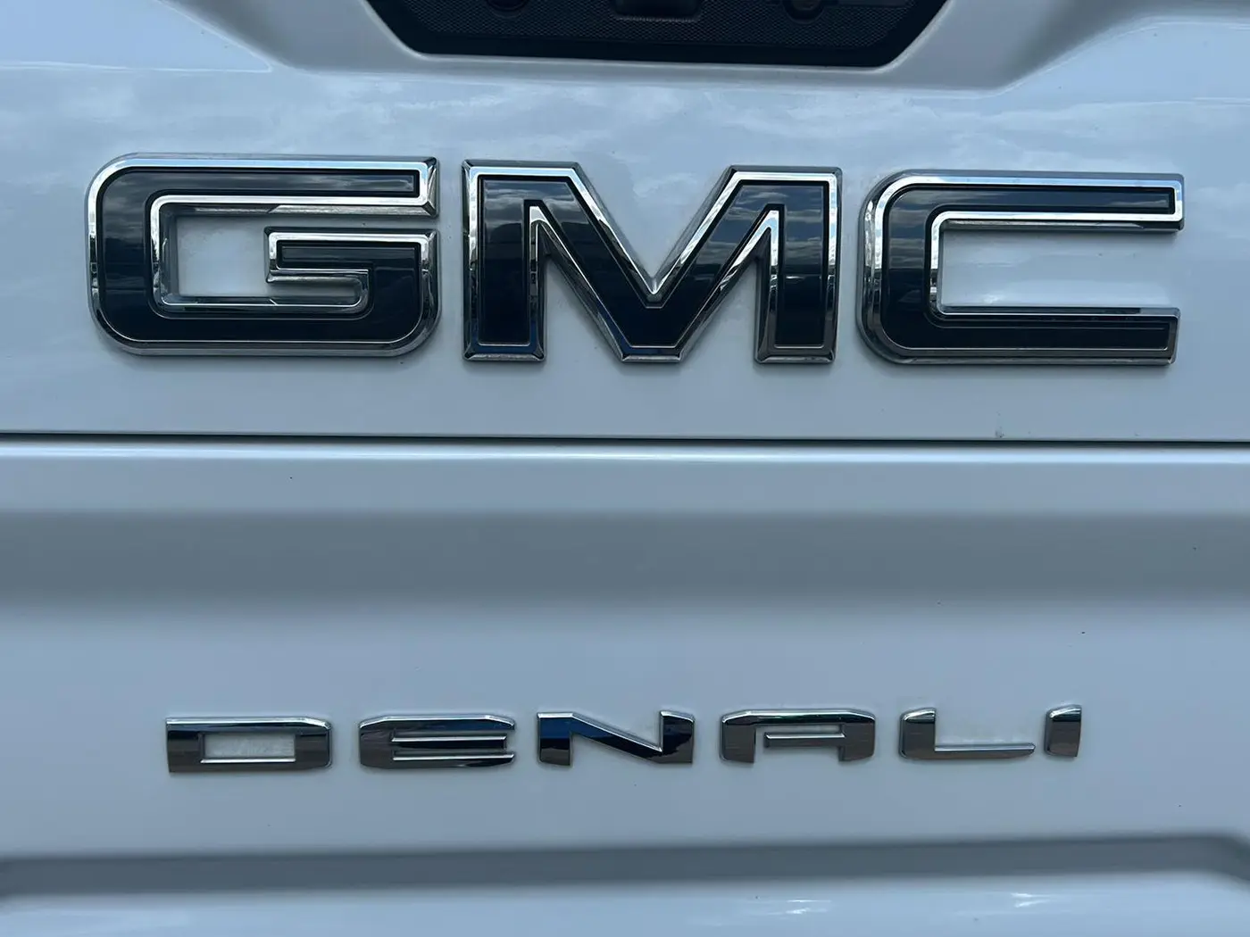 2026 GMC Sierra Hd - $85,525