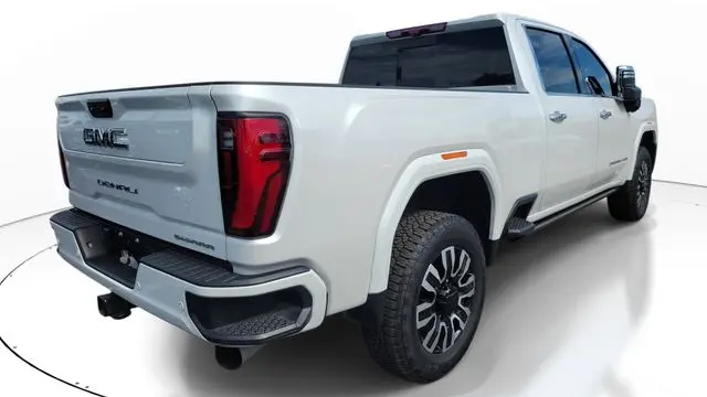 2025 GMC Sierra 2500HD Denali Ultimate