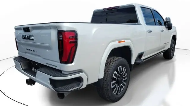 2025 GMC Sierra 2500HD Denali Ultimate