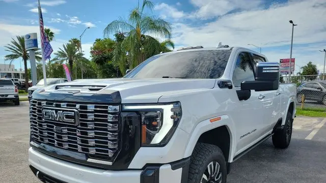 2025 GMC Sierra 2500HD Denali Ultimate