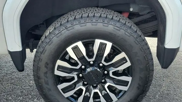 2025 GMC Sierra 2500HD Denali Ultimate