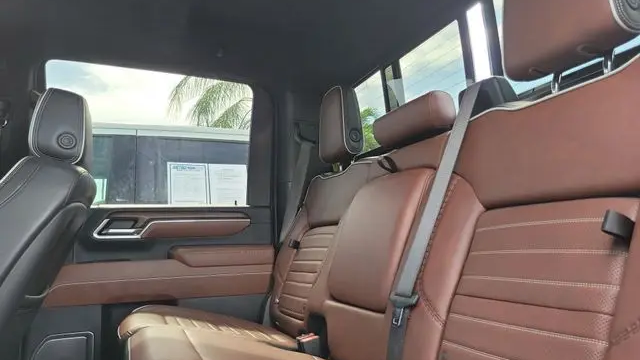 2025 GMC Sierra 2500HD Denali Ultimate