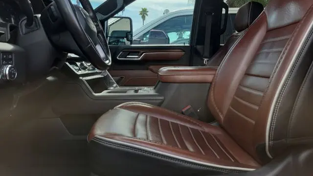 2025 GMC Sierra 2500HD Denali Ultimate