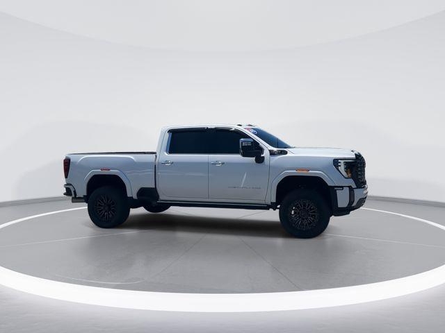 2025 GMC Sierra Hd - $76,900