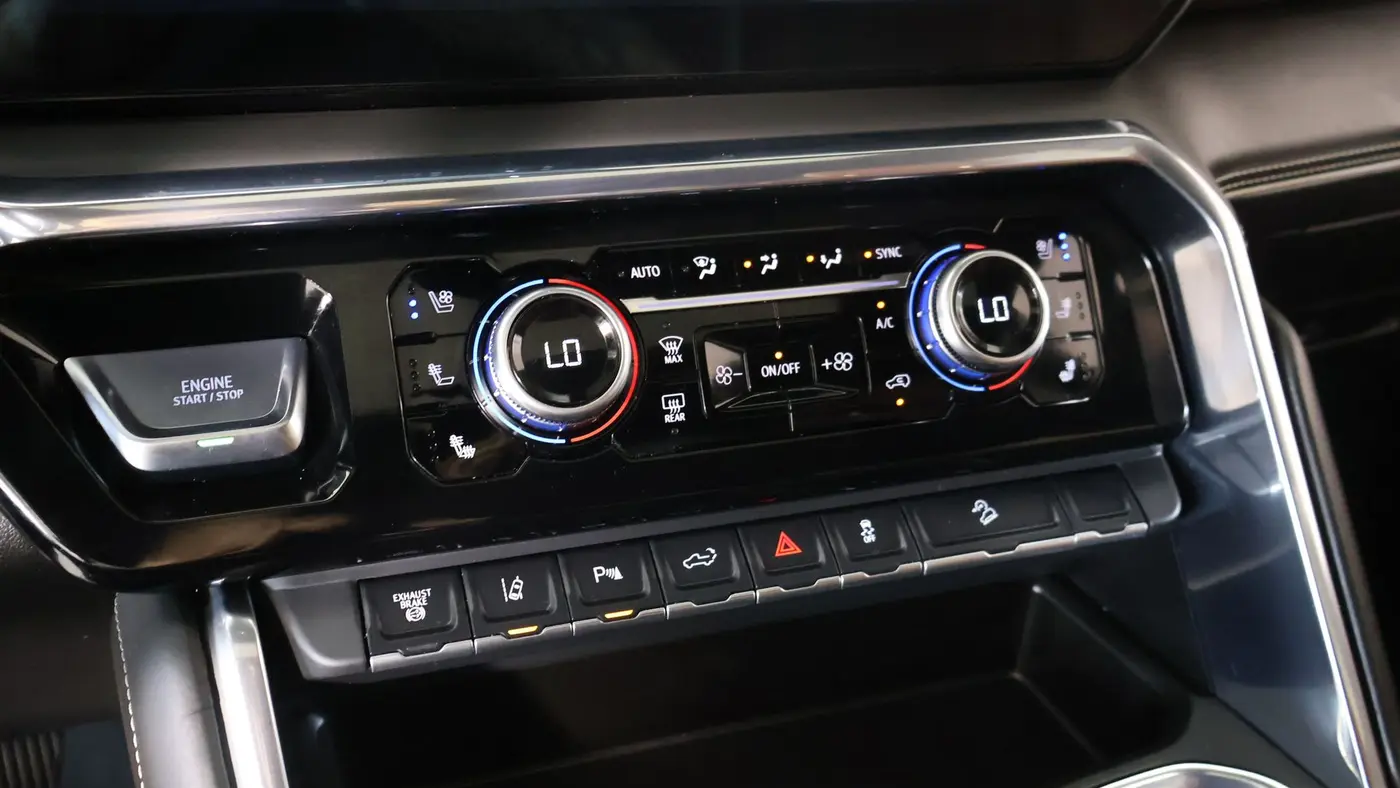 2025 GMC Sierra 2500HD Denali Ultimate